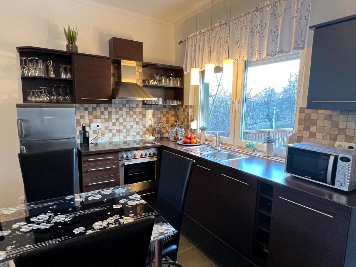 Sunnyside Apartmanhaz ザラカロシュ エクステリア 写真