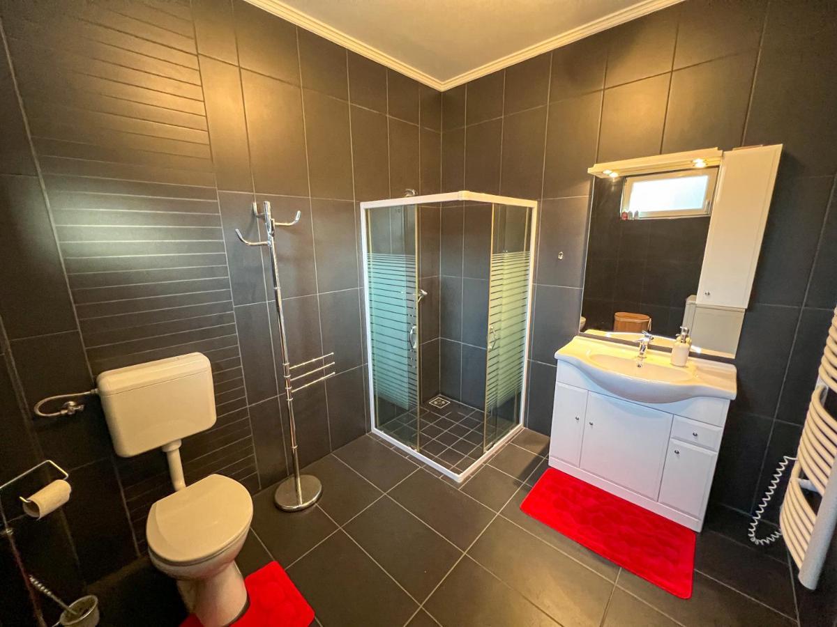 Sunnyside Apartmanhaz ザラカロシュ エクステリア 写真