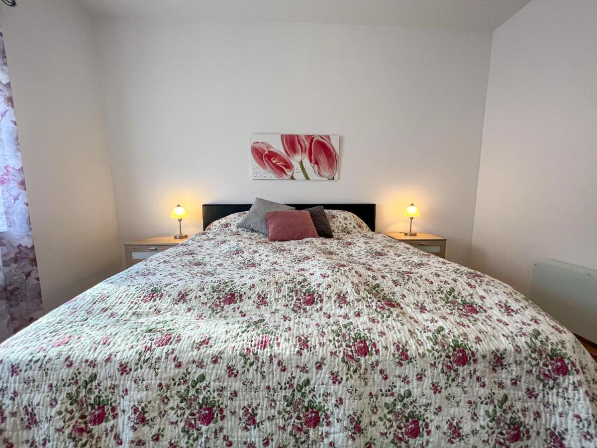 Sunnyside Apartmanhaz ザラカロシュ エクステリア 写真