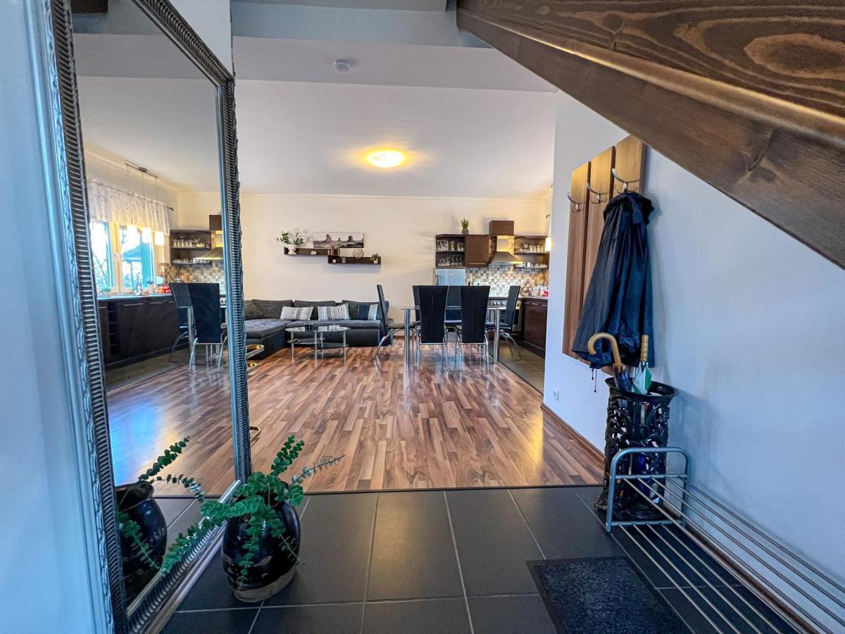 Sunnyside Apartmanhaz ザラカロシュ エクステリア 写真